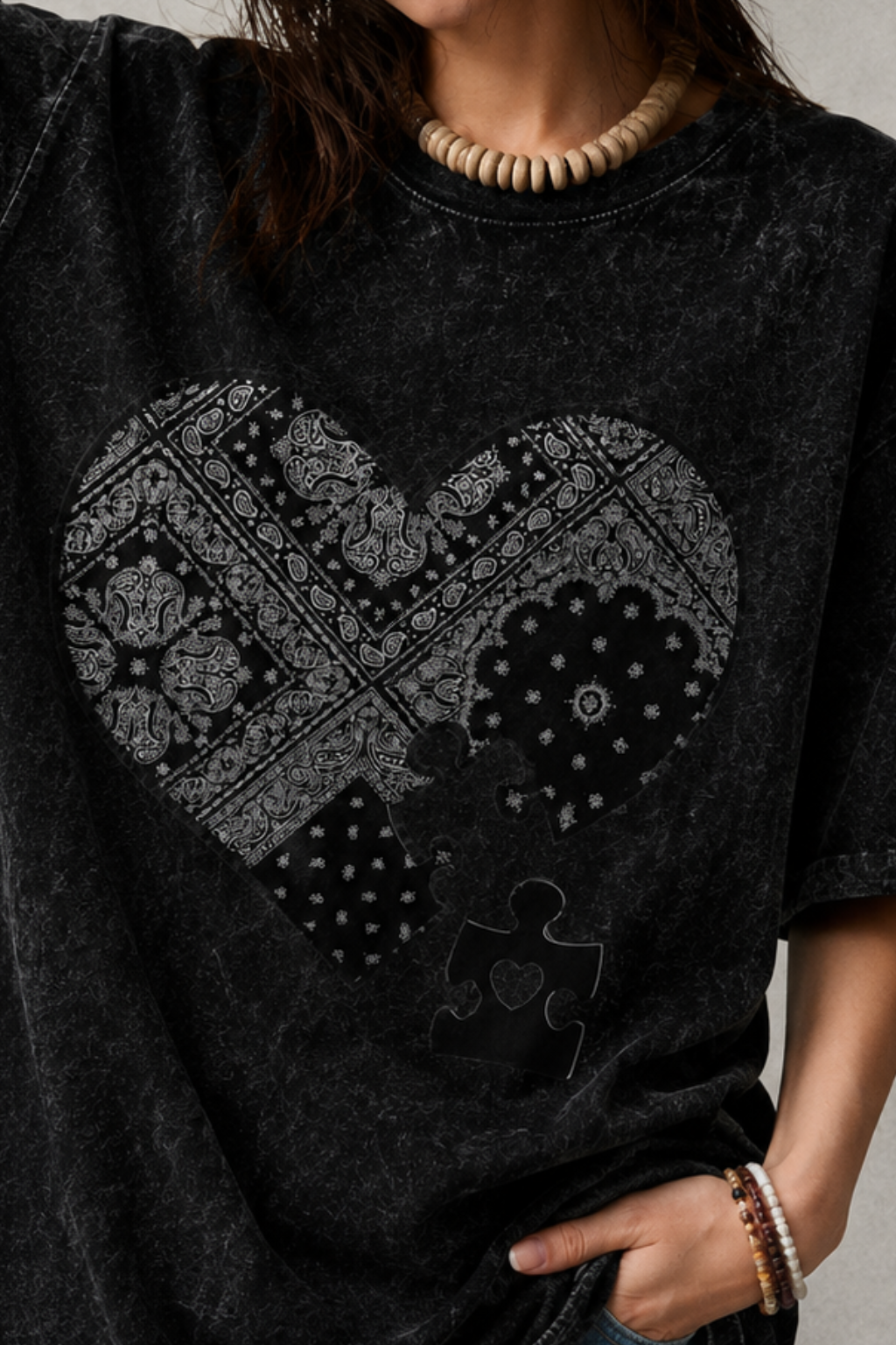 THE MISSING HEART ACID WASH TEE - SMOKY BLACK