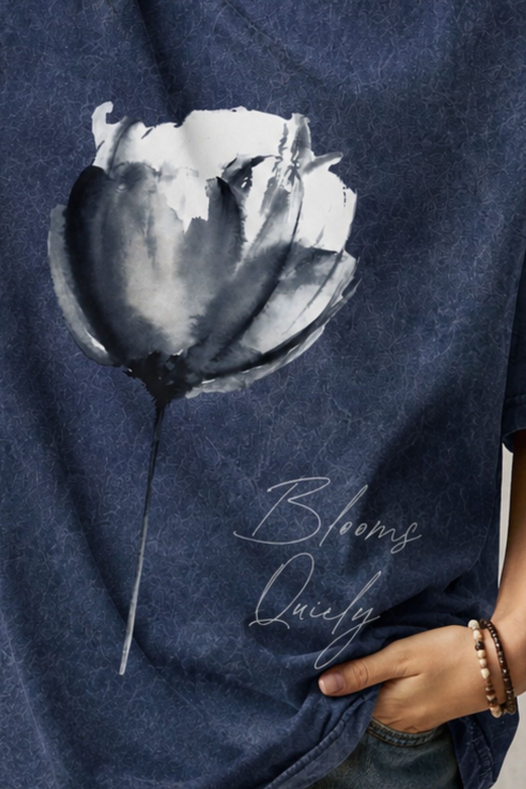 BLOOMS QUIETLY ACID WASH TEE - DARK BLUE